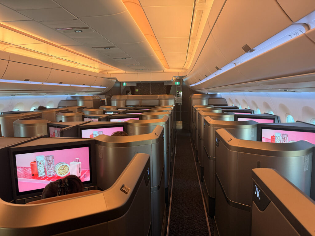 STARLUX A350 Business Cabin